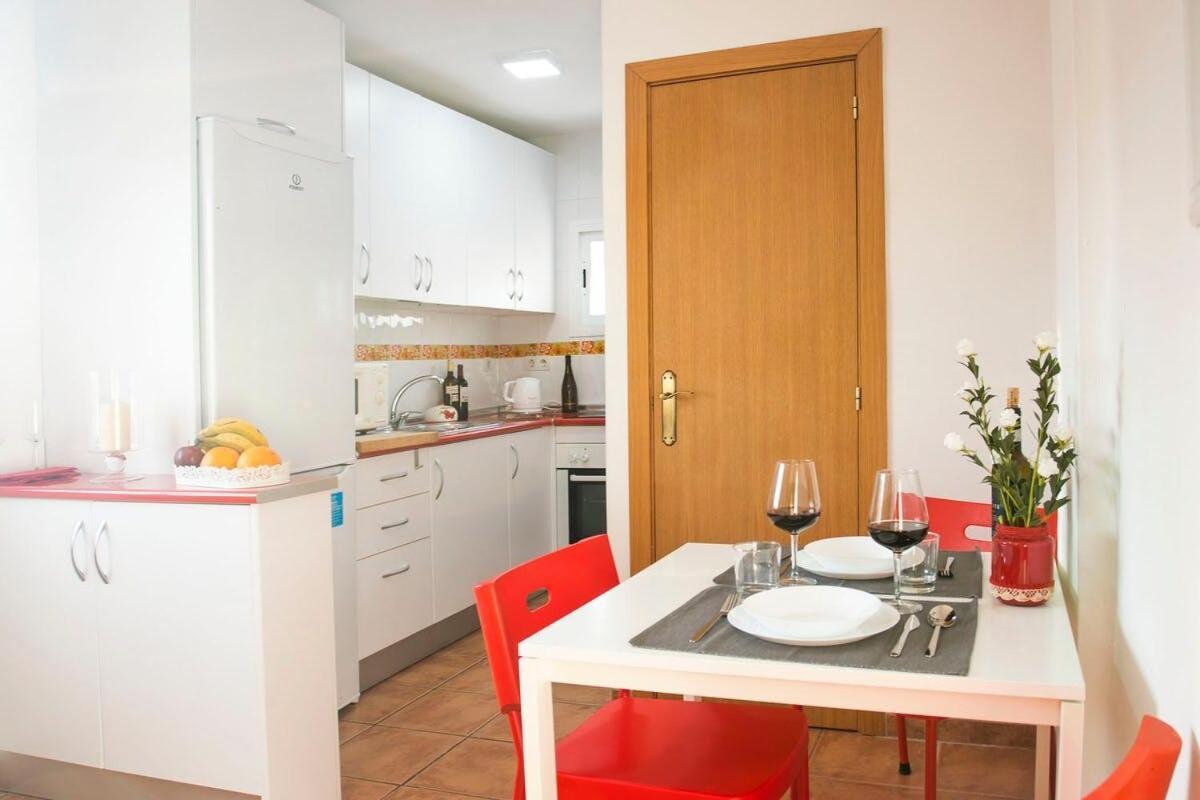 Bonito Apartamento Con Terraza - Pedregalejo Playa Málaga Kültér fotó