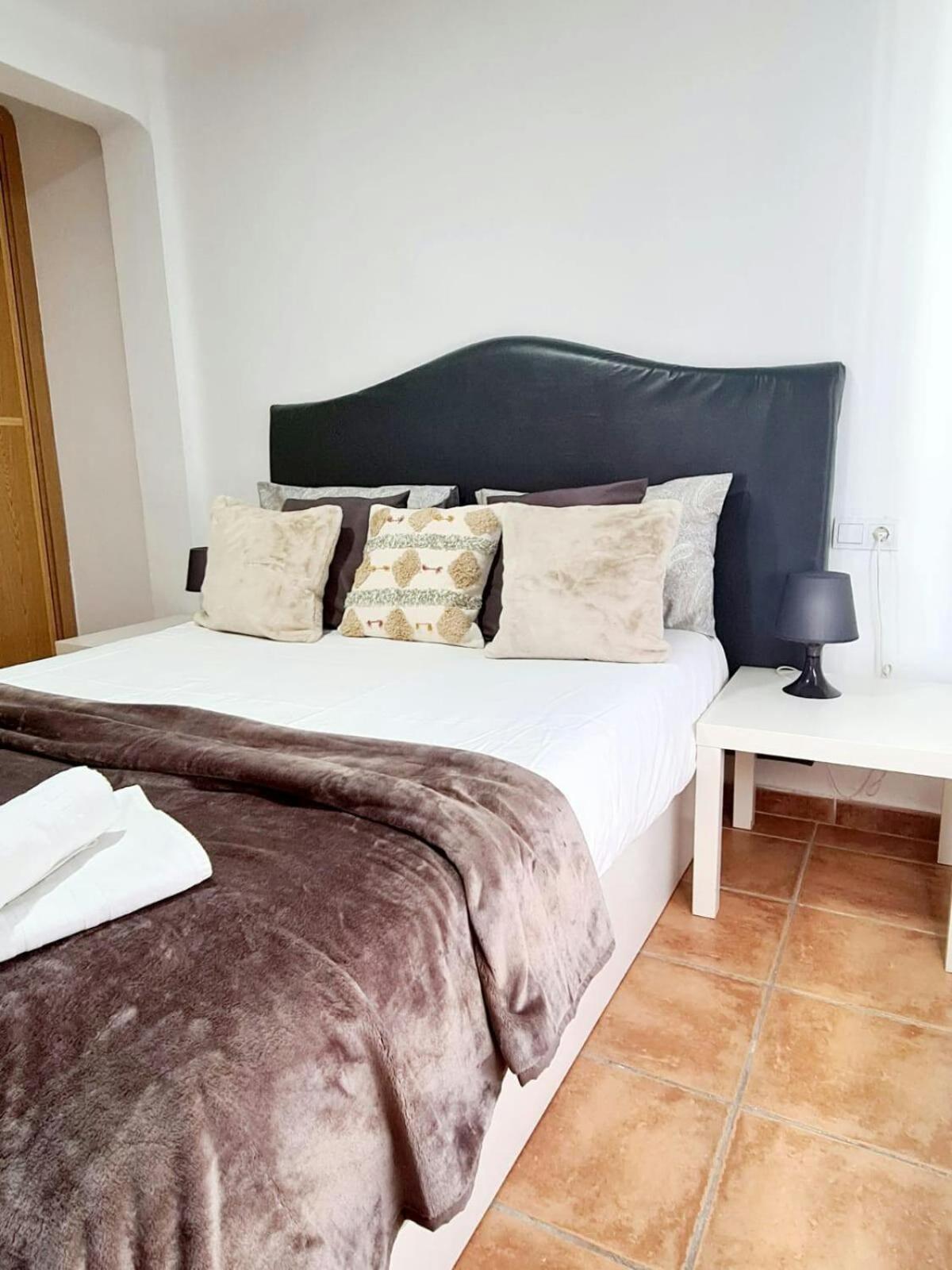 Bonito Apartamento Con Terraza - Pedregalejo Playa Málaga Kültér fotó