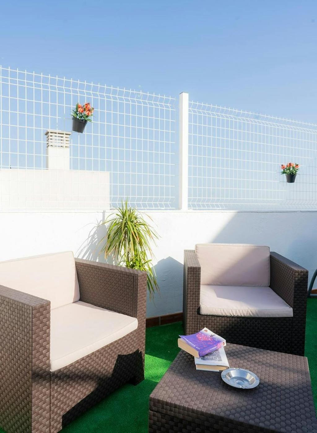 Bonito Apartamento Con Terraza - Pedregalejo Playa Málaga Kültér fotó