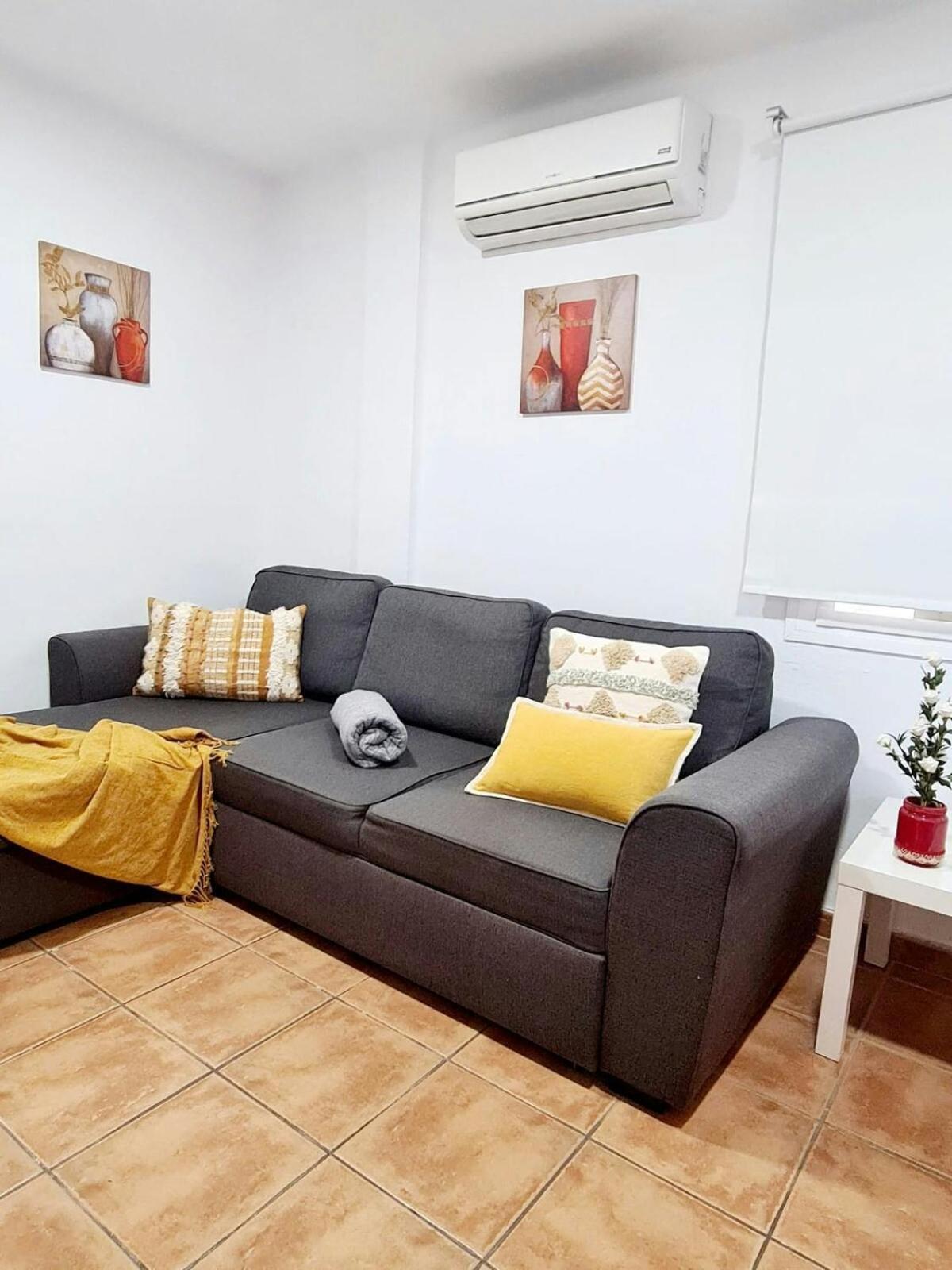 Bonito Apartamento Con Terraza - Pedregalejo Playa Málaga Kültér fotó