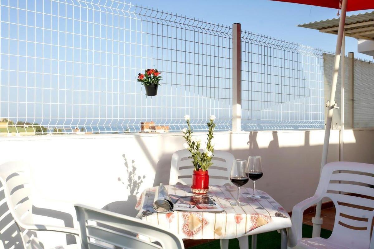 Bonito Apartamento Con Terraza - Pedregalejo Playa Málaga Kültér fotó